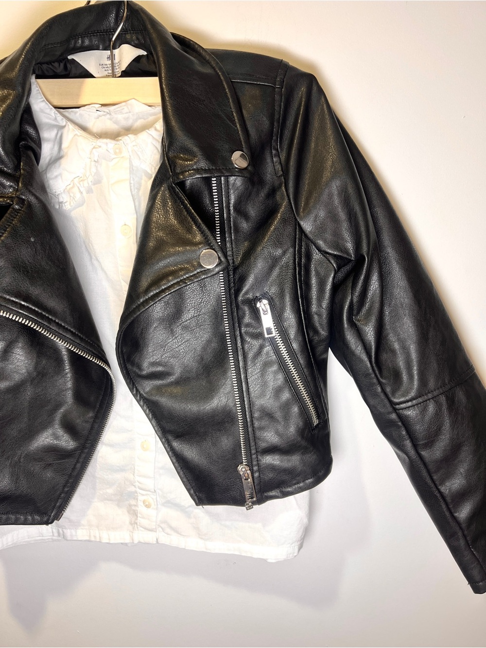 H&M Girls Black Faux Leather Moto Jacket with Zip Details size 10-11 - Picture 3 of 6